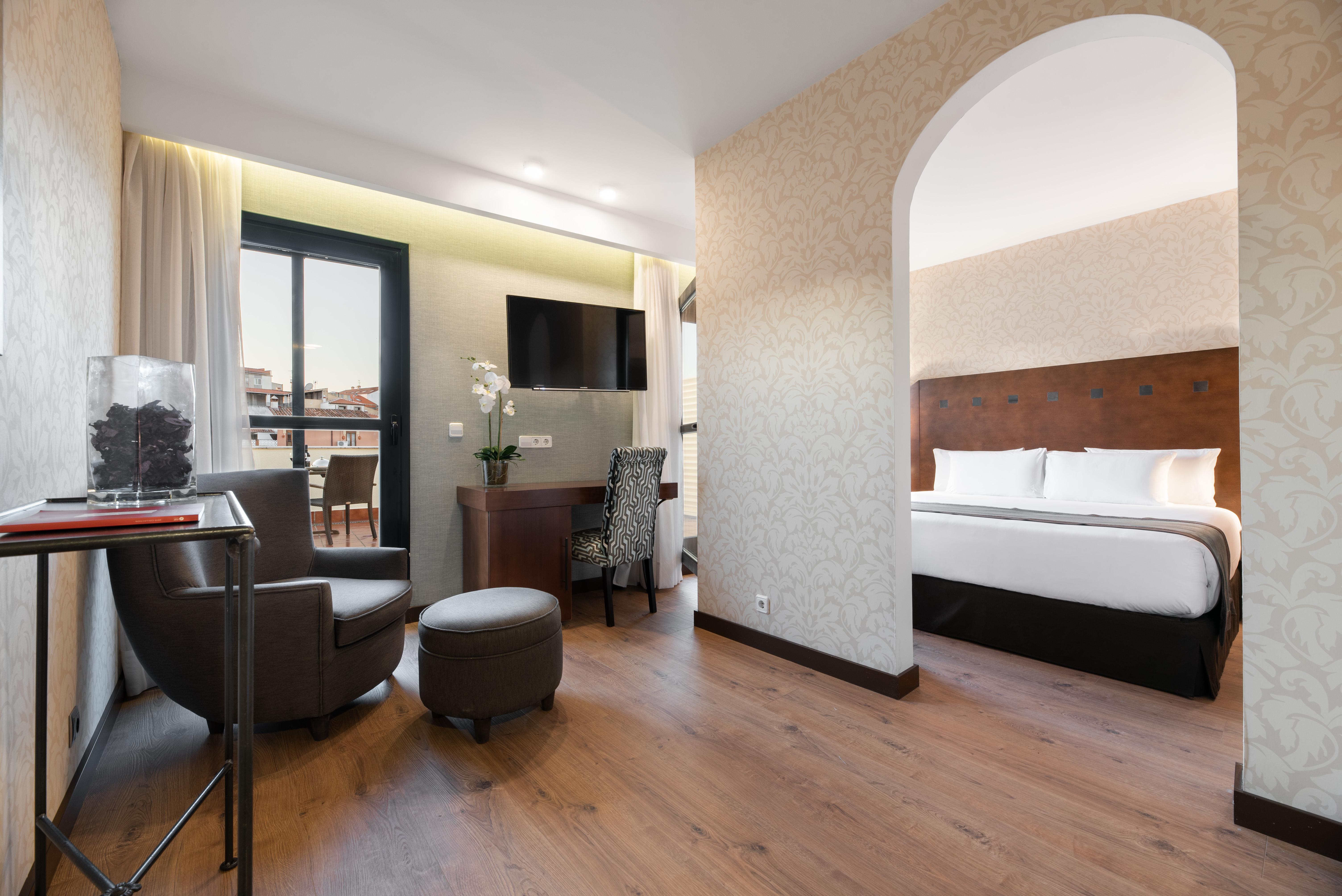 Exe Agora Caceres Hotell Exteriör bild