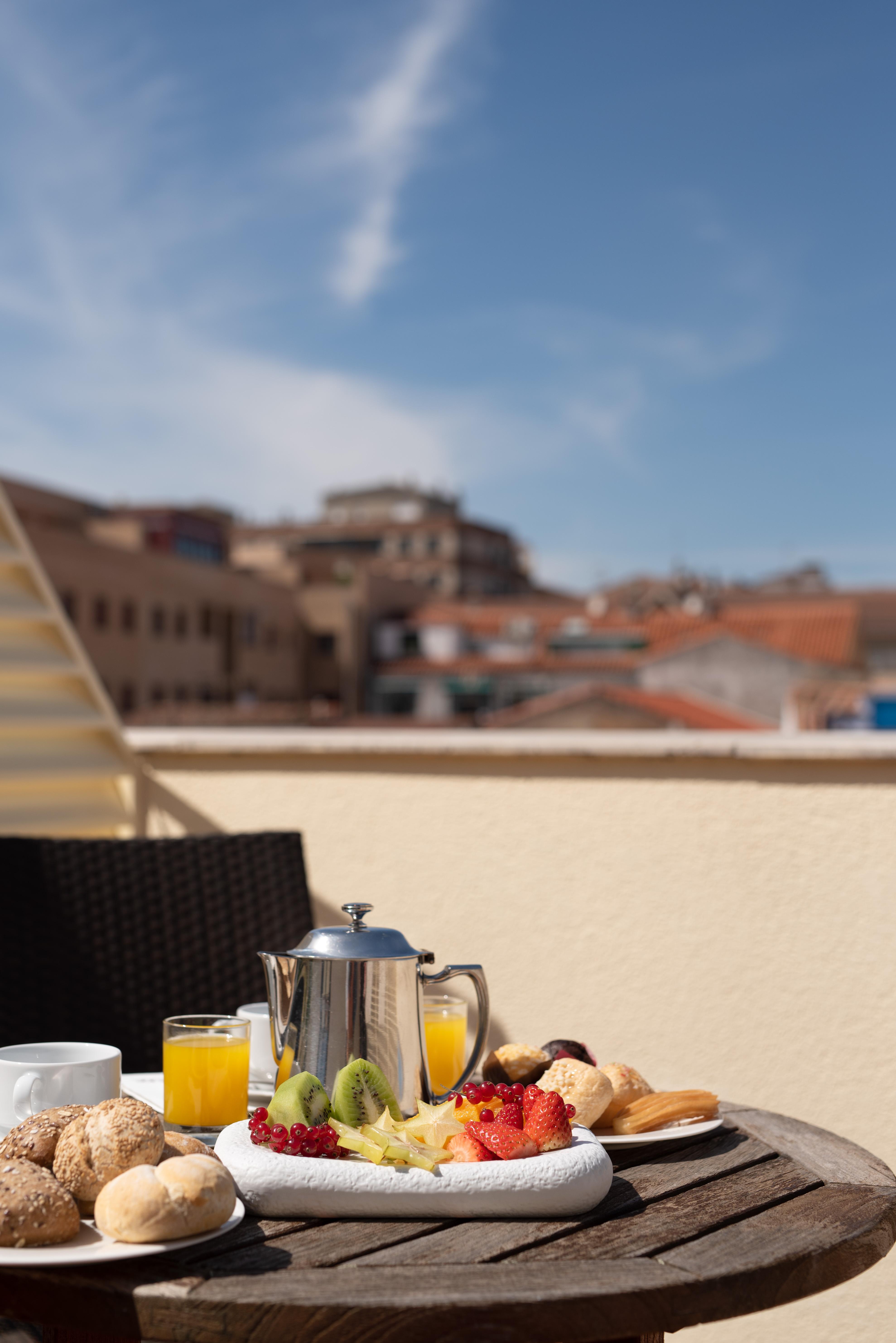 Exe Agora Caceres Hotell Exteriör bild