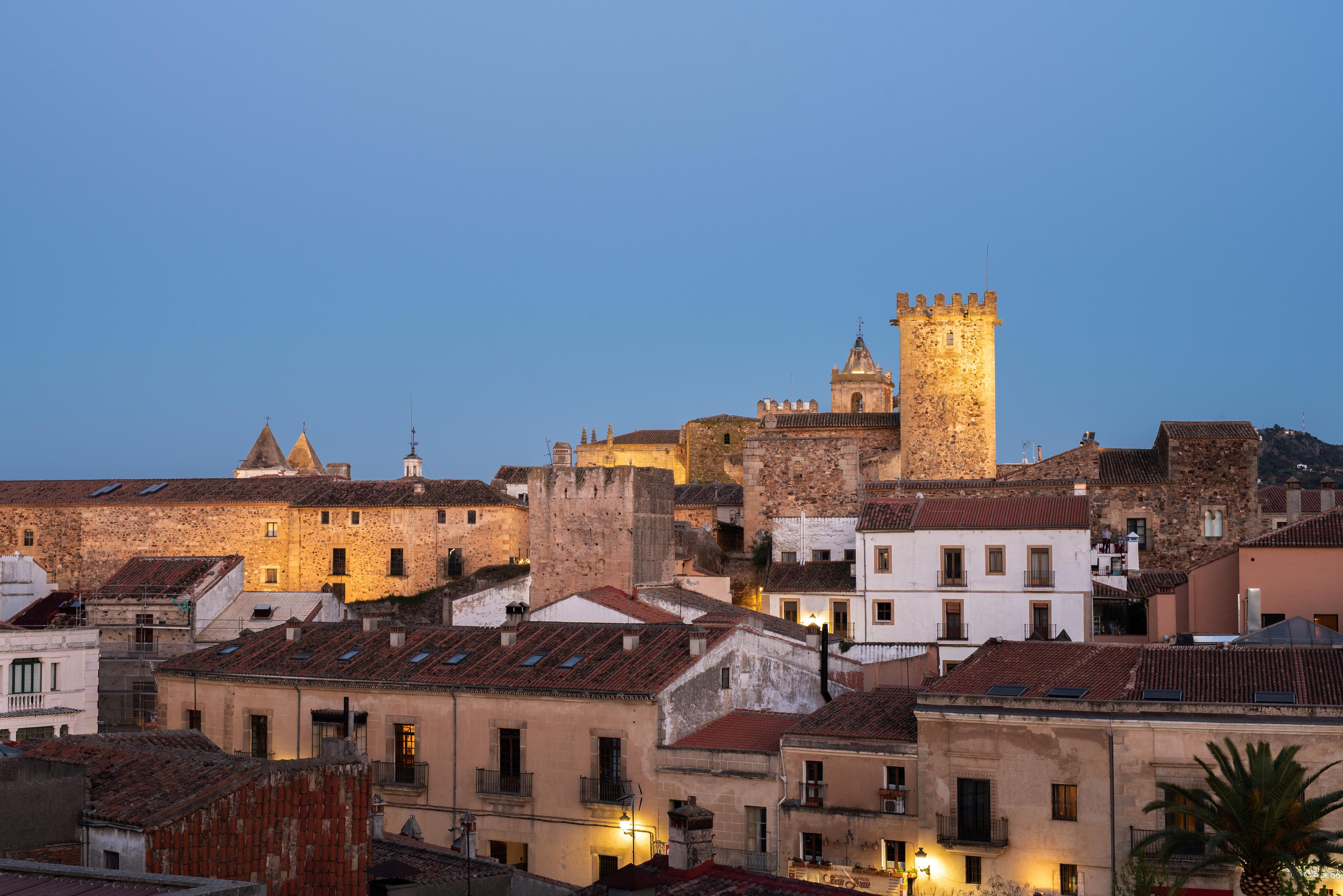 Exe Agora Caceres Hotell Exteriör bild