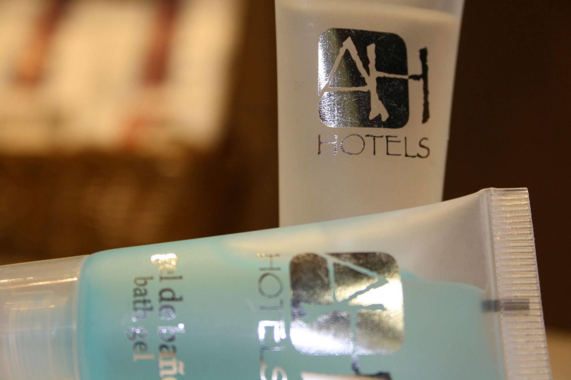 Exe Agora Caceres Hotell Exteriör bild