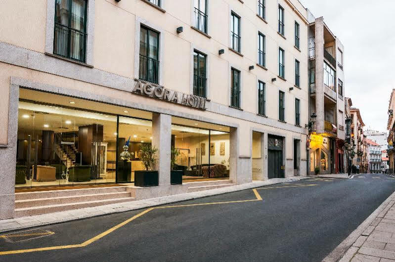 Exe Agora Caceres Hotell Exteriör bild